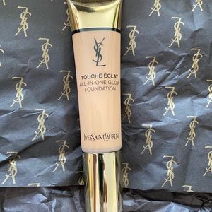 YSL Touche Eclat All in One Glow Foundation